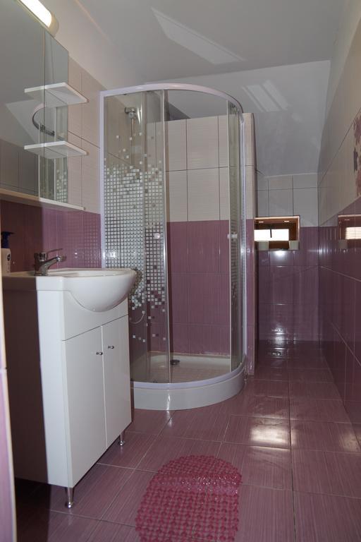Vila Alex Hotel Călimăneşti Zewnętrze zdjęcie
